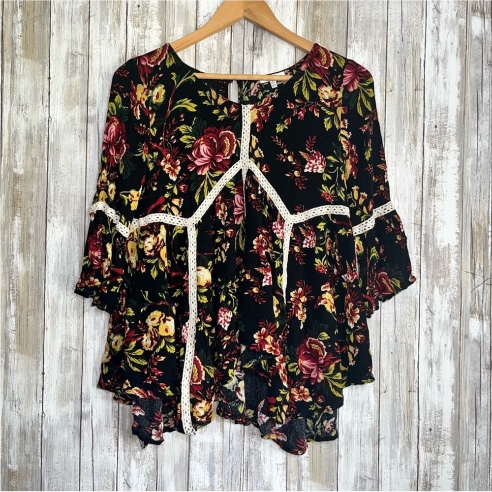 Jodifl Dark Floral Blouse - Picture 1 of 4